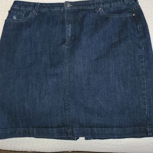 Gloria Vanderbilt Denim Skirt Amanda style sz 18